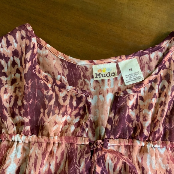 Mudd Semi-Sheer Blouse (size M) - Picture 5 of 5